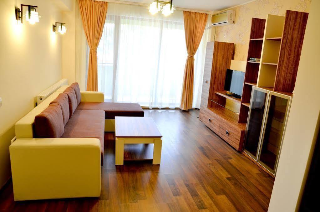 Arlequin Apartments Mamaia Eksteriør billede